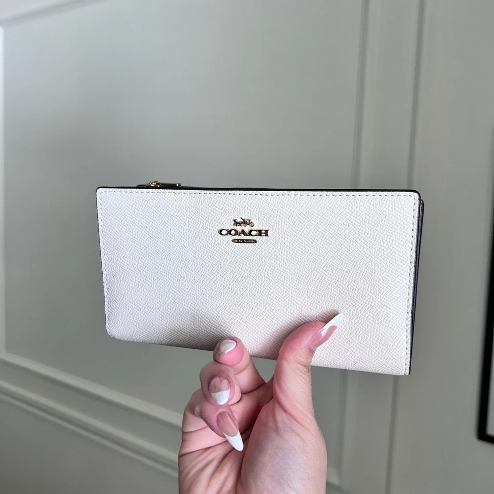 Coach Slim Wallet - Picture 5 of 5